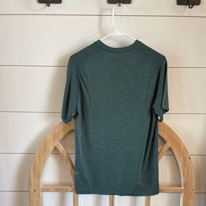 Men’s Lululemon Metal Vent tech v neck